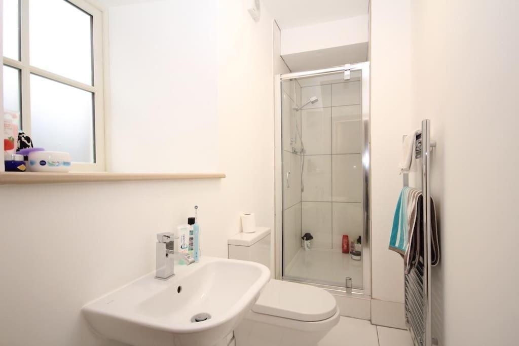 4 Bedroom House, Central Ulverston Εξωτερικό φωτογραφία