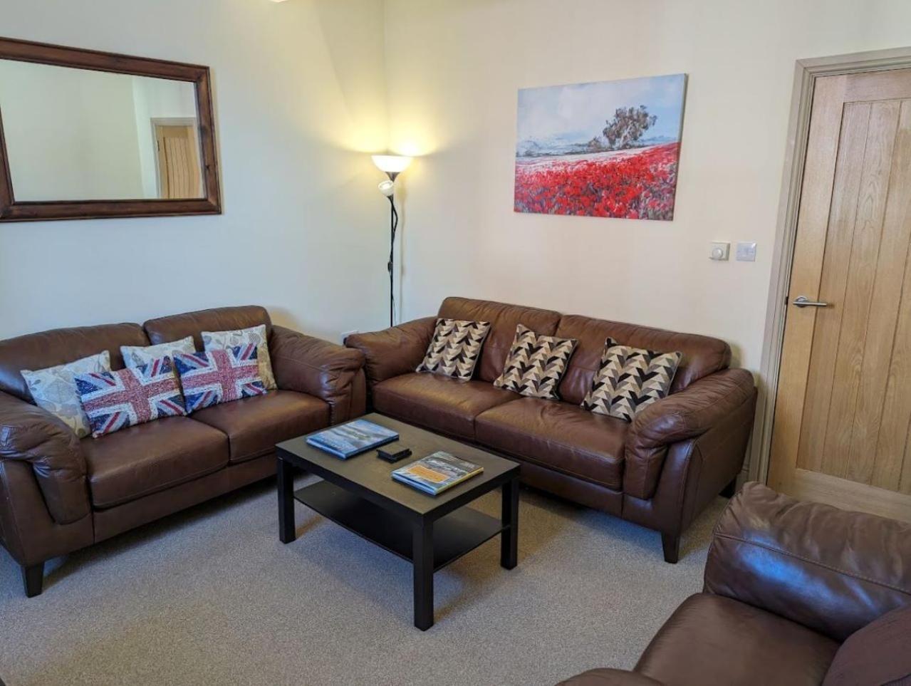 4 Bedroom House, Central Ulverston Εξωτερικό φωτογραφία